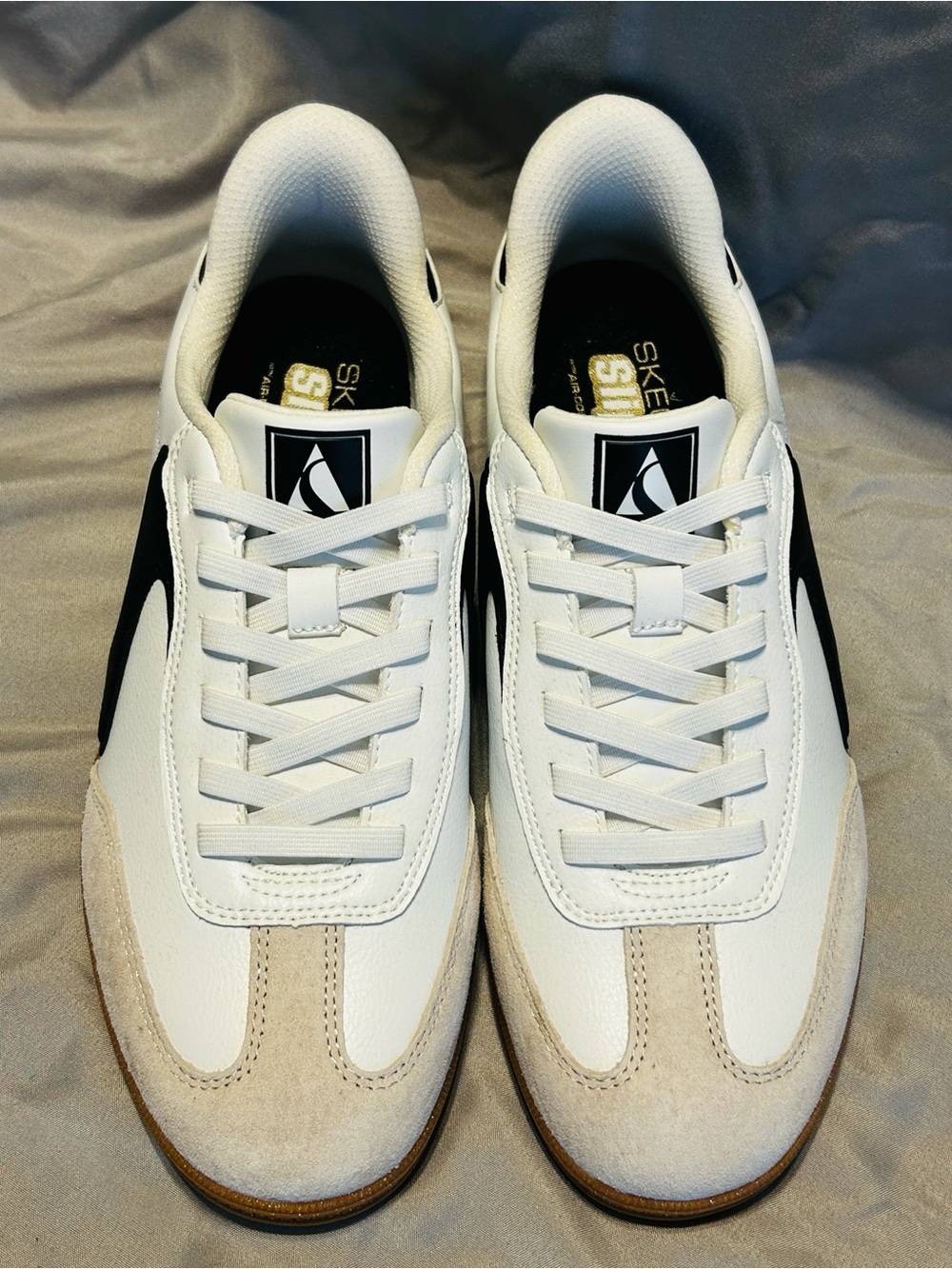 Skechers White, Black & Beige Low-Top Sneakers
